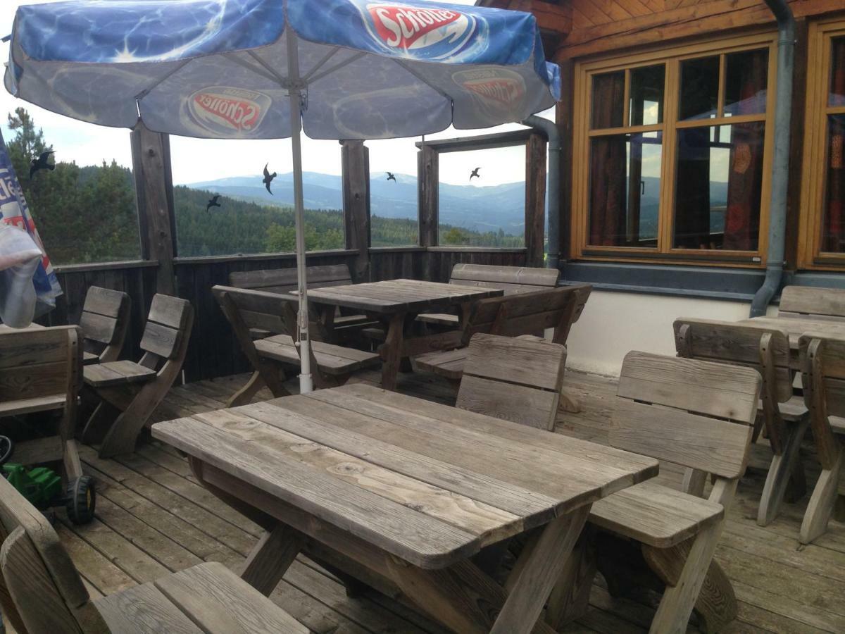 Alpengasthof Hoiswirt Modriach 외부 사진